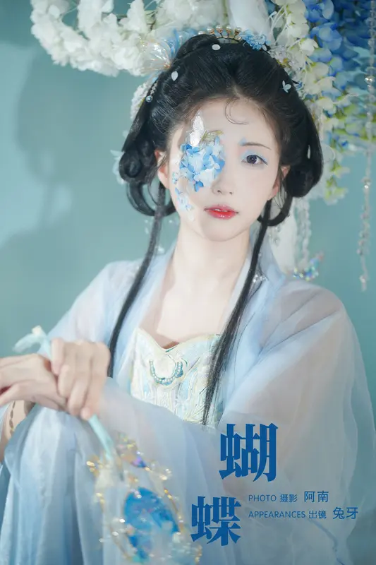 [YITUYU艺图语]2023.11.22 蝴蝶 兔牙 - 艺图语